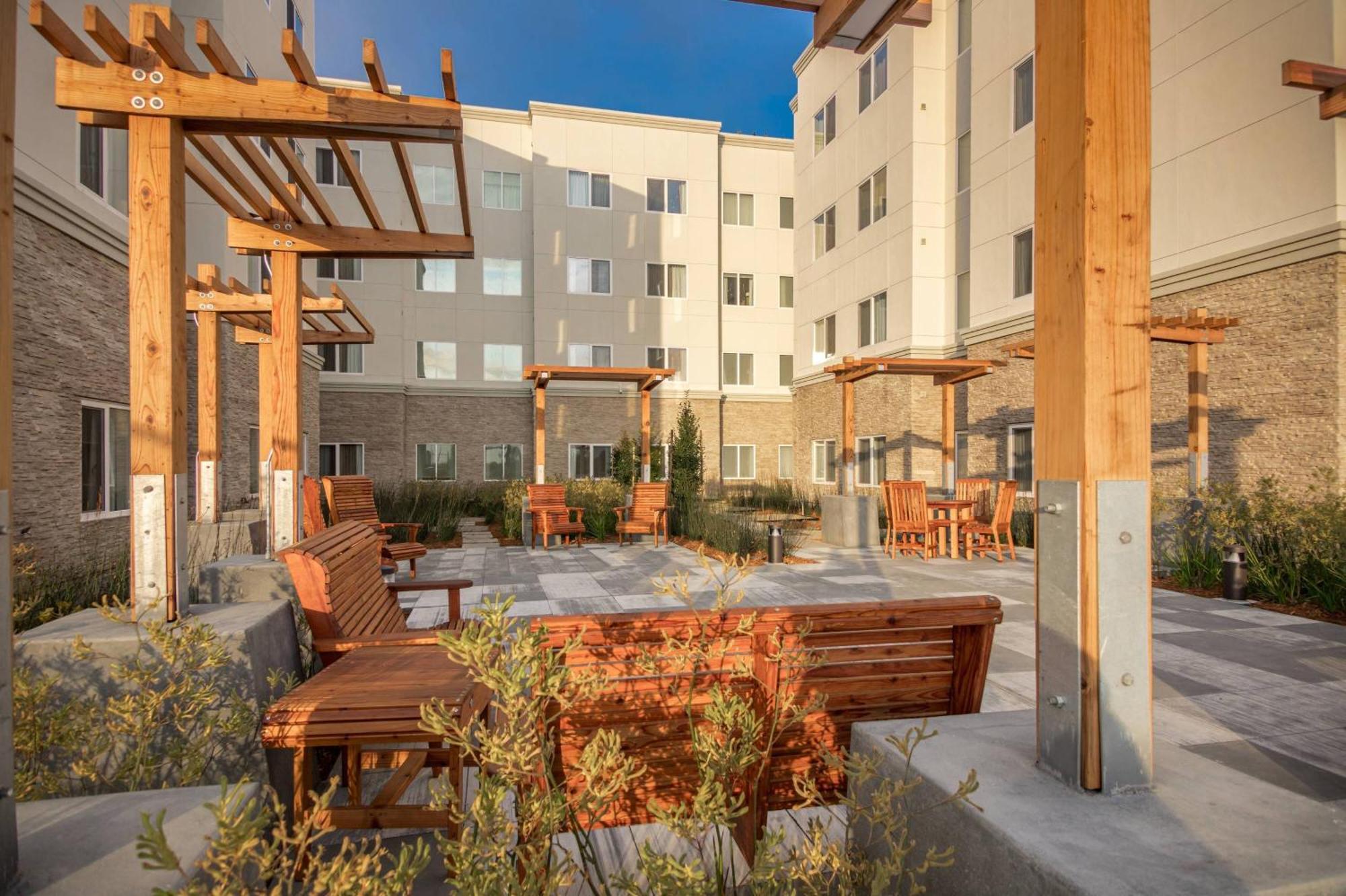 Fairfield Inn & Suites By Marriott San Jose North/Silicon Valley Exterior foto