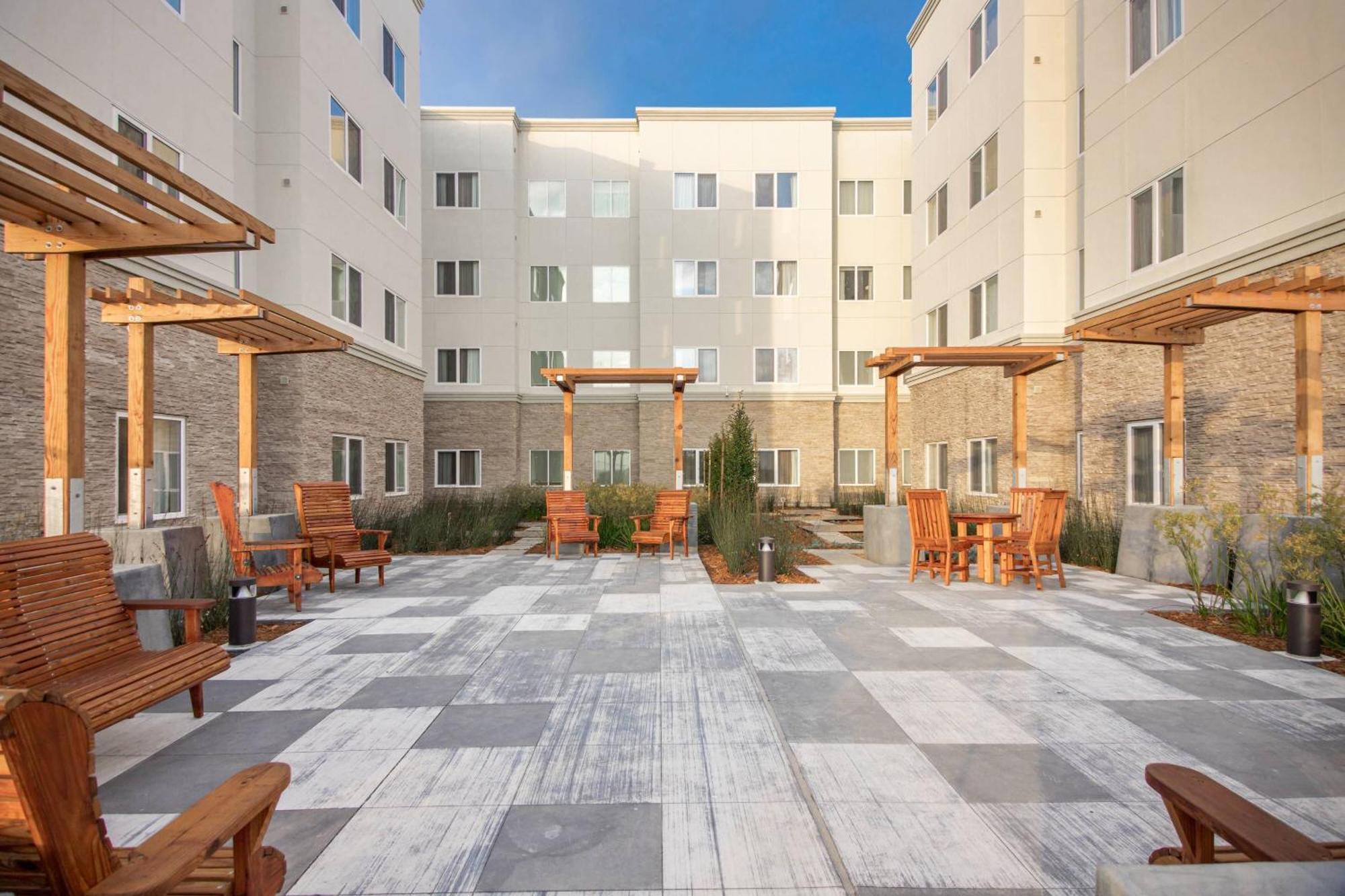 Fairfield Inn & Suites By Marriott San Jose North/Silicon Valley Exterior foto
